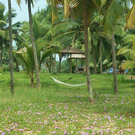 Neeleshwar Hermitage Nīleshwar Exterior foto